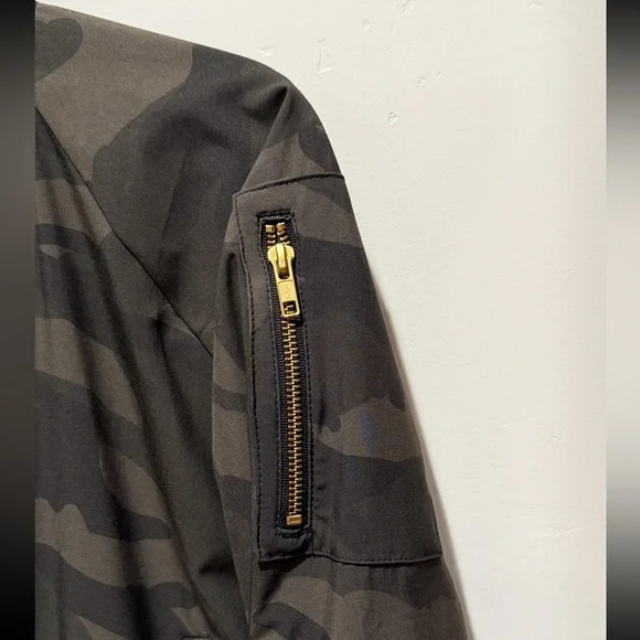 Albion Fit bomber jacket camo, size Small - Picture 4 of 8